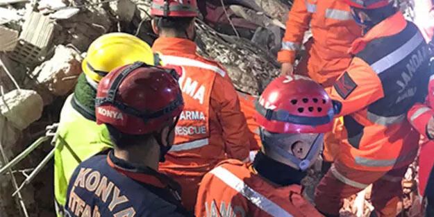 Zelzel sonrası o uzmandan dikkat çeken tespit: Afetzedelerin kendini güvende hissetmesi için doğru bilgi arasında sistem önemli