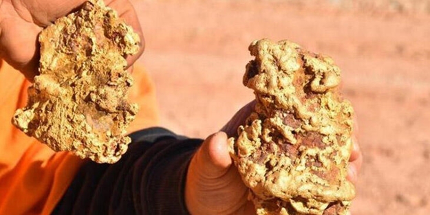 Zengin oldular! Bir günde iki altın külçesi buldular