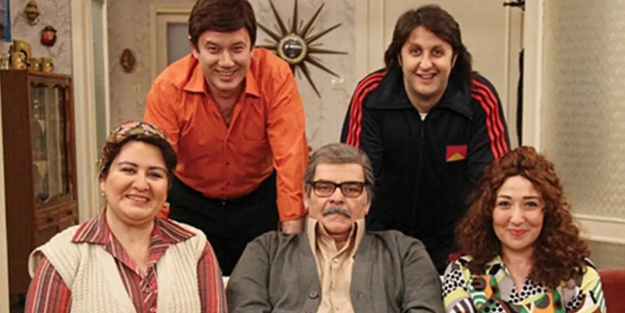 Zeynep Demirel’i kadroya katan Seksenler dizisinden bir sürpriz daha