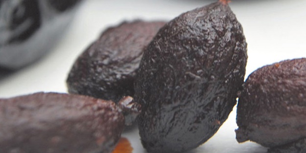 Zeytin çekirdeklerini sakın atmayın. İşte faydaları