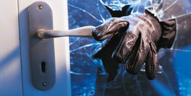 Zeytinburnu'nda okuldan hırsızlık