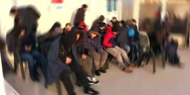 Zeytinliklere gizlenen göçmenler kıskıvrak yakalandı