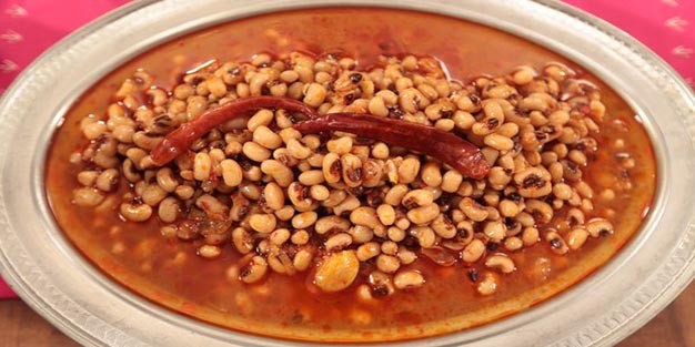 Zeytinyağlı kuru börülce yemeği nasıl yapılır?