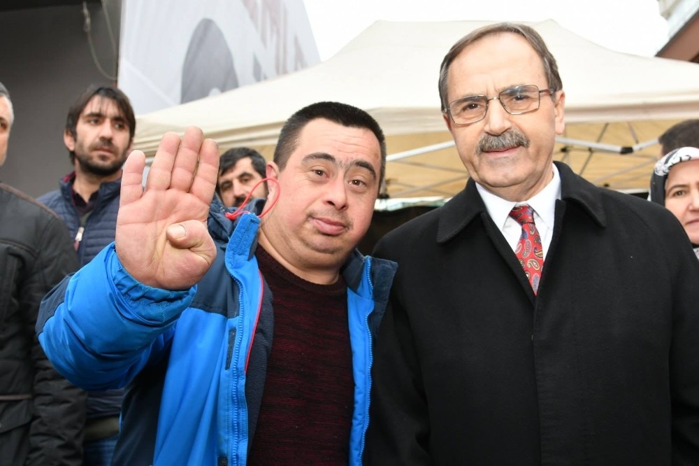 Zihni Şahin: “Sevgiyle birlikte yöneteceğiz” 