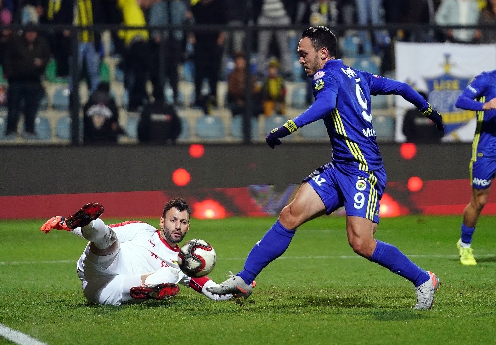 Ziraat Türkiye Kupası: İstanbulspor: 0 - Fenerbahçe: 0 (İlk yarı) 