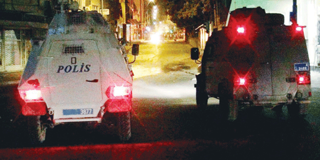 Zırhlı araçtan çalınan 'Mehter Marşı' teröristleri kudurttu