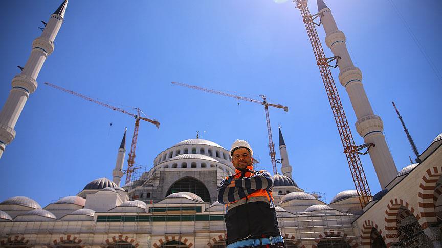 Zirvede tek başına!