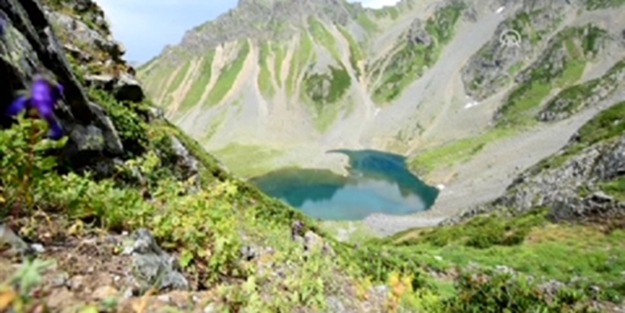 Zirvedeki Avusor Gölü - VIDEO