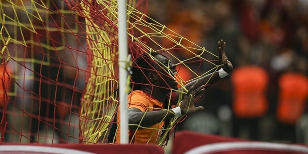 Zirvenin sahibi değişmedi