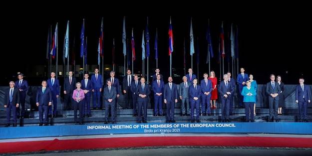 Zirveye damga vuran açıklama: Türkiye gibi süper güçler daha büyük rol oynayacak