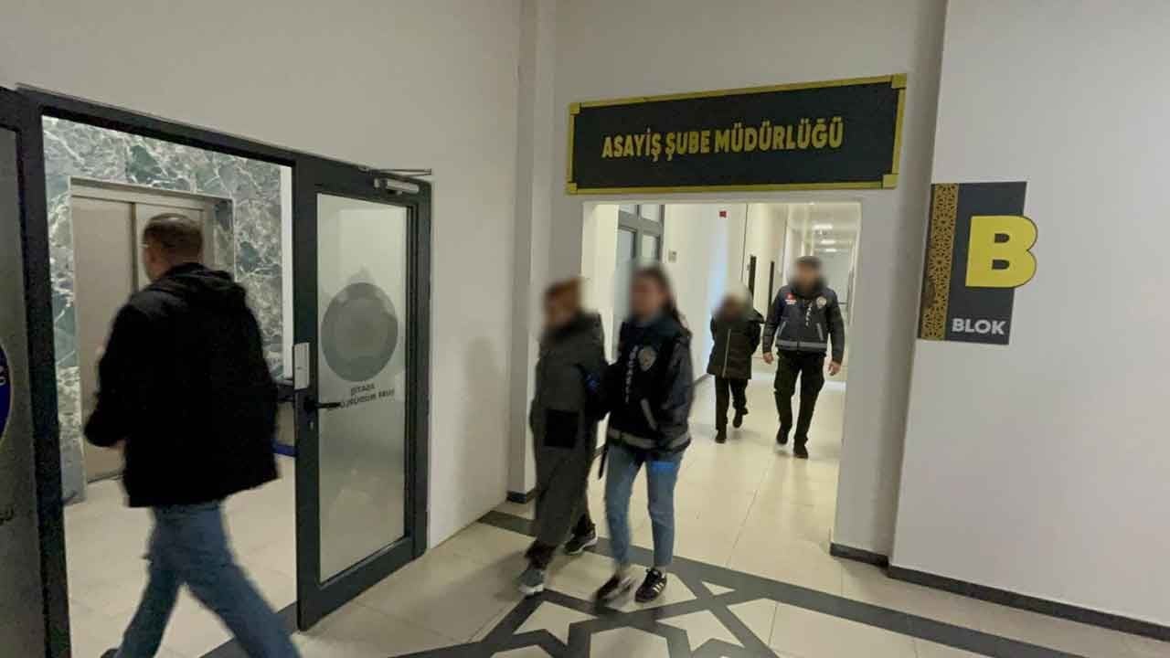 Ziynet hırsızları İstanbul'da paketlendi: Gebze'de çaldılar, mahkemede tutuklandılar!