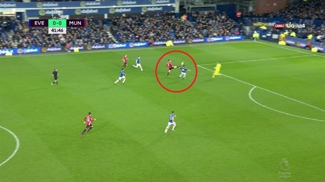 Zlatan Ibrahimovic yine imkansızı başardı