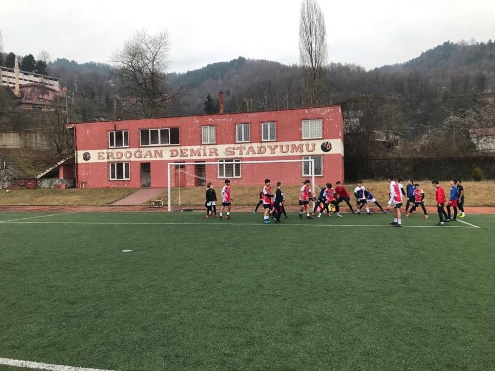 Zonguldak Kömürspor altyapı tesisi bakıma alınıyor 