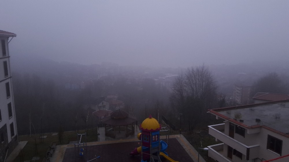 Zonguldak sis ile uyandı 