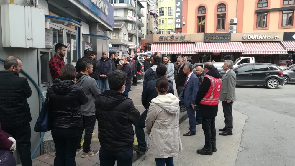 Zonguldaklı vatandaşlar uyarılara aldırış etmedi 