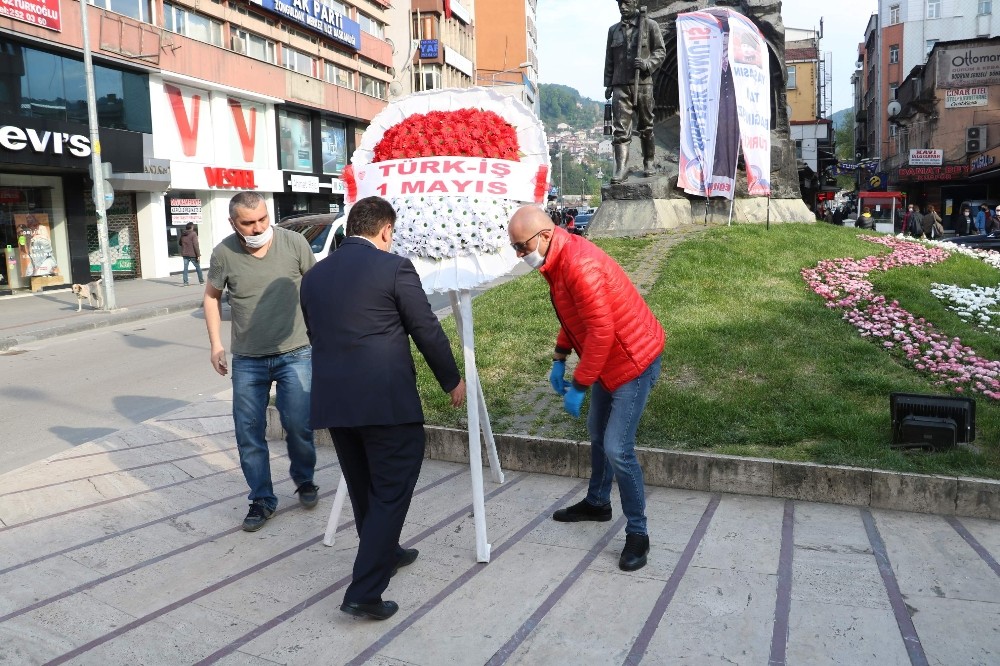 Zonguldak’ta 1 Mayıs korona virüs gölgesinde kutlandı 
