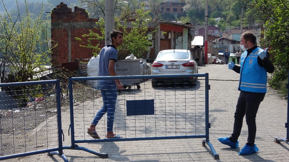 Zonguldak’ta 3 ev 14 günlük karantinaya alındı 