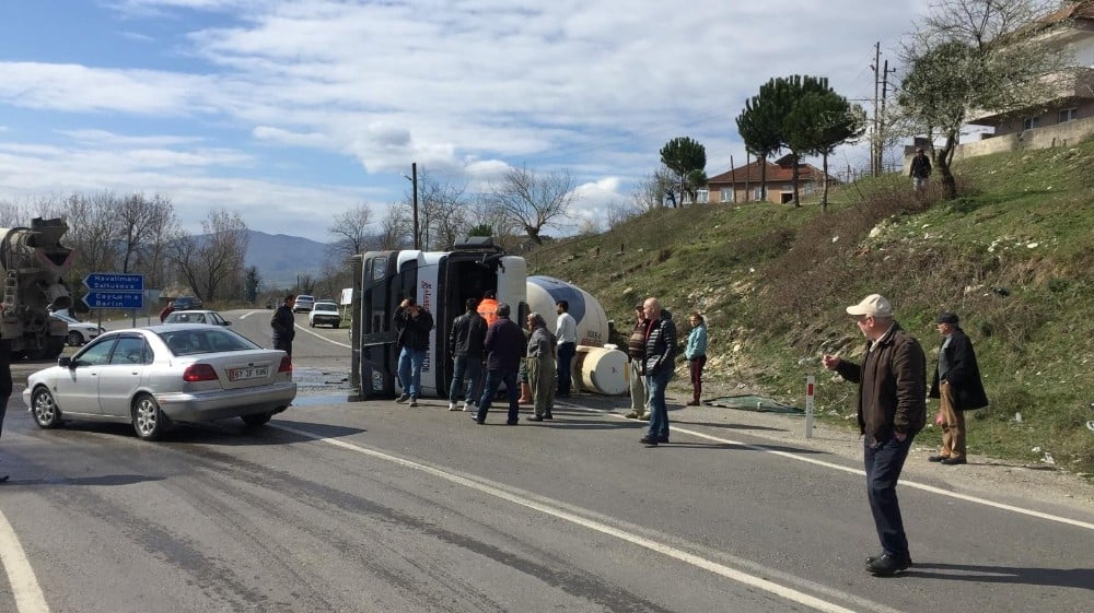 Zonguldak’ta beton mikseri devrildi: 2 kişi yaralı 