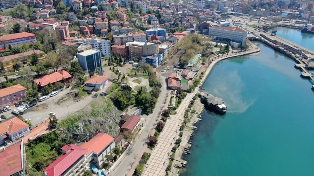 Zonguldak’ta boş cadde ve sokaklar havadan görüntülendi 