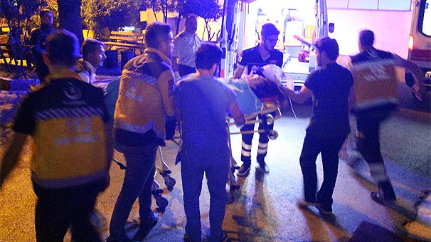 Zonguldak'ta düğün çıkışı otomobilin çarptığı genç kız ağır yaralandı