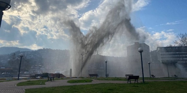 Zonguldak'ta içme suyu iletim hattına verilen zarar nedeniyle iş yerlerini su bastı