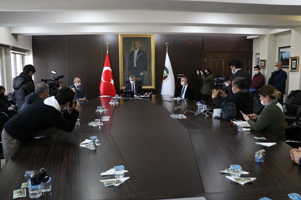 Zonguldak’ta ilçeler arası geçiş de sınırlandırıldı 
