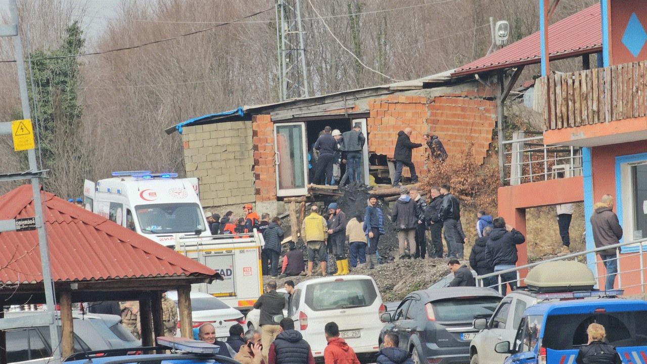 Zonguldak'ta maden ocağında göçük! 3 işçiden biri yaralı kurtarıldı