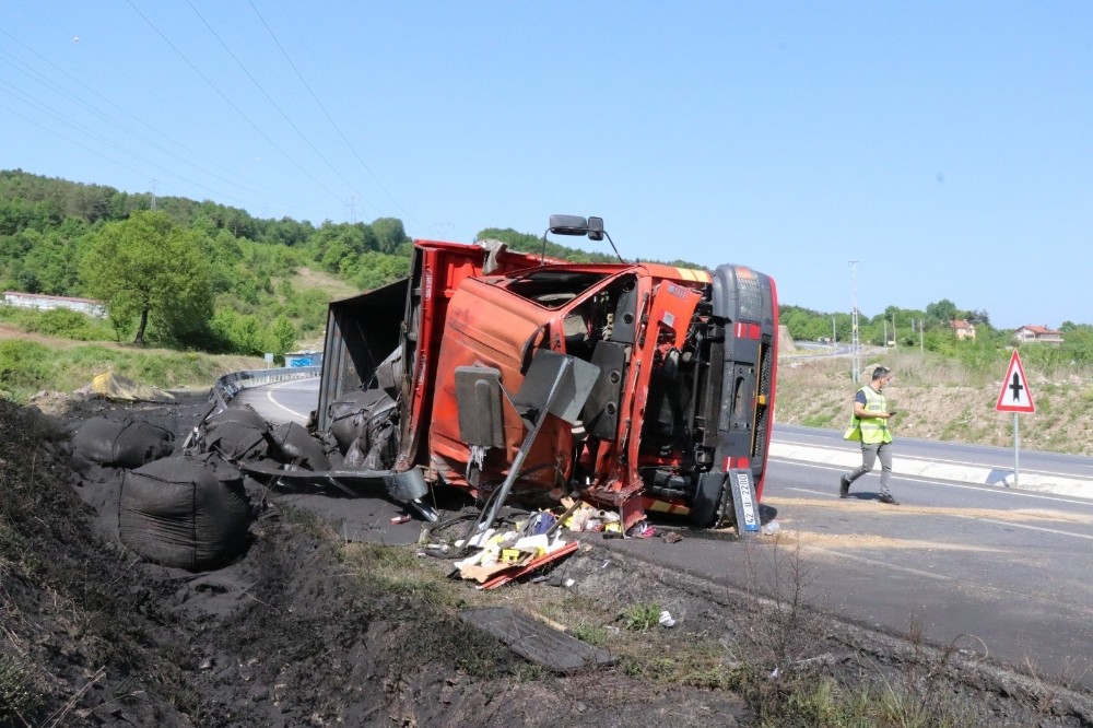 Zonguldak’ta trafik kazalarında 44 kişi hayatını kaybetti 