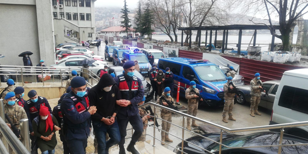 Vahşi cinayette sıcak gelişme! Üvey anne, baba ve kardeş tutuklandı