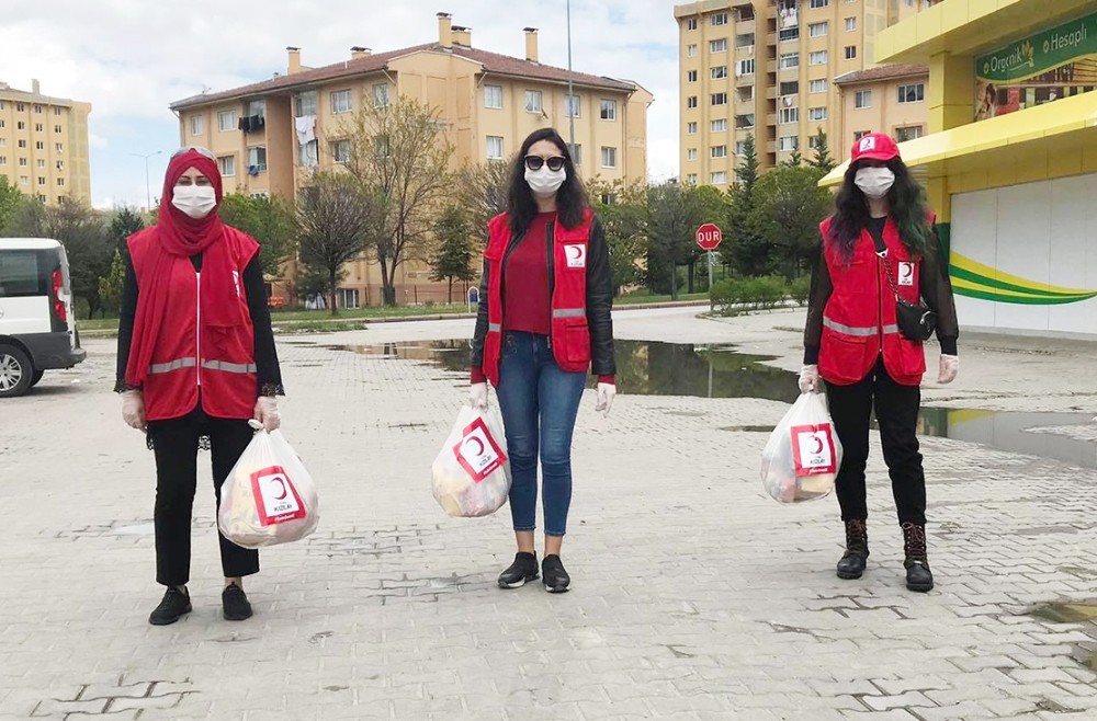 Zor günlerin dostu: Türk Kızılay 
