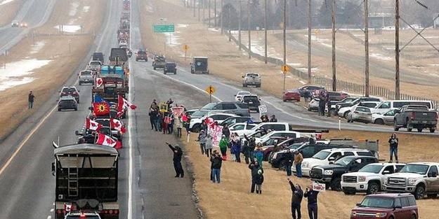 Zorbalığa karşı 'özgürlük' filosu! Kanada Başbakanı tutuştu: On binlerce şoför tırları başkente sürüyor