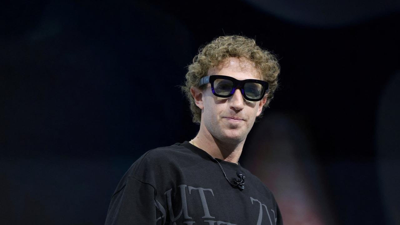 Zuckerberg imaj değiştirdi: 'Ya sonuna kadar Zuck ya hiç'...Roma imparatoru gibi