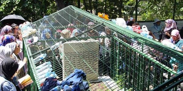 Zuhuratbaba Türbesi nerede? Zuhuratbaba Türbesine nasıl gidilir?
