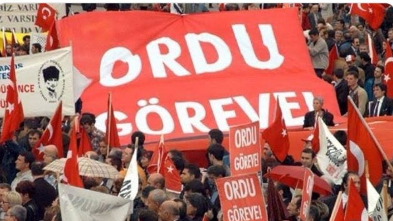 23 yıl geçti, “ordu göreve” pankartını unutmadık!