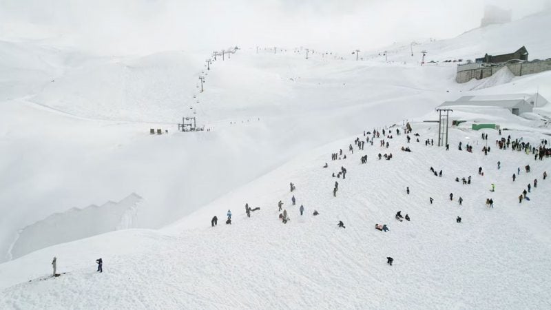 4 kişi hayatını kaybetti! Kayak merkezinde çığ felaketi