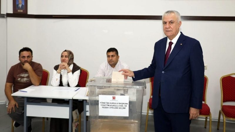 ADASO’da Zeki Kıvanç güven tazeledi