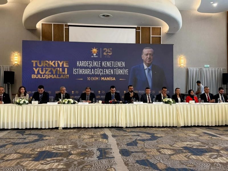 AK Parti'li İnan: Dedikodularla hareket etsek Özel ve arkadaşları Manisa'da sokağa çıkamaz