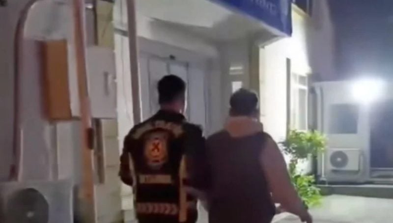 Ambulansa yol vermeyen şoför yakalandı! Aracı trafikten men edildi
