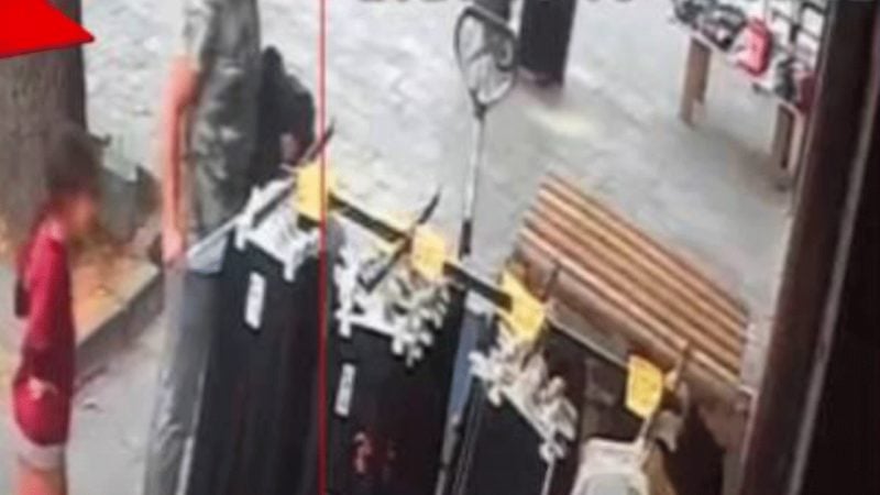 Arnavutköy'de pes dedirten hırsızlık! Yanında çocuğu vardı!