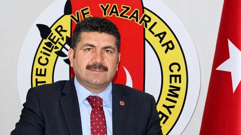 Azerbaycan’dan başörtüsü yasağını eleştiren Türk gazeteciye kırmızı bülten