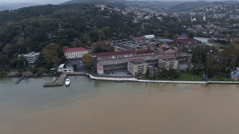 Beykoz’da denizin rengi değişti!