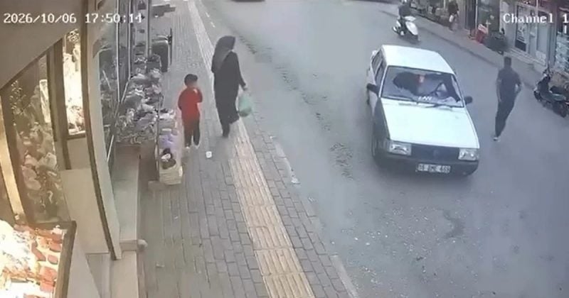 Bursa'da otomobilin çarptığı yaya, yan aynaya tutunup yola savrulmaktan kurtuldu