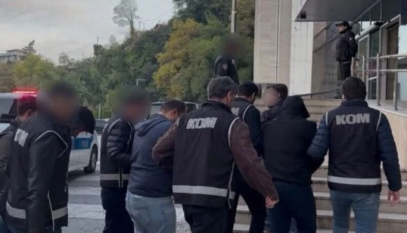 CHP’li Belediye Başkanı da aralarında: Rüşvet operasyonunun 10 şüphelisi adliyede