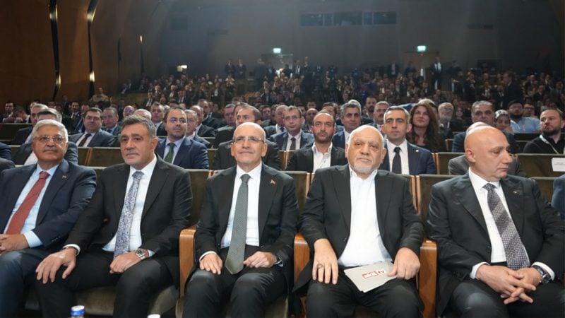 Ekonomi ve Finansta Milli Vizyon Zirvesi! Karahasanoğlu: Birlikte üretecek birlikte büyüyeceğiz