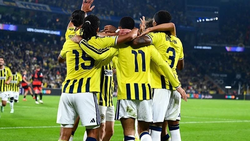 Fenerbahçe, Kuyt ile çıkış arıyor!