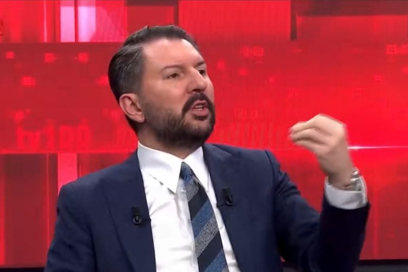 Gazeteci Ferhat Murat’tan Yeni Parti’ye zor soru: "Yüzünüz hiç kızarmıyor mu?"