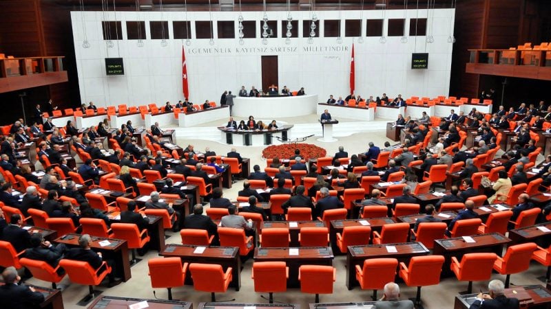 Gözler TBMM’ye çevrildi: Fon kanunda flaş gelişme