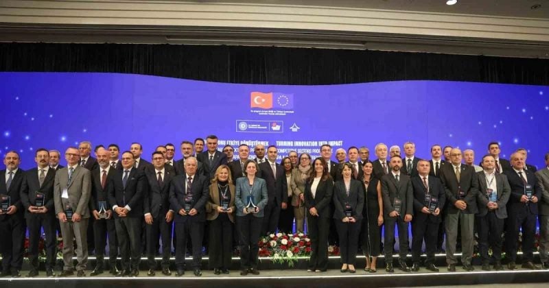 GTB'nin Antep fıstığı işleme tesisine Ankara'daki törende Bakan Kacır'dan ödül