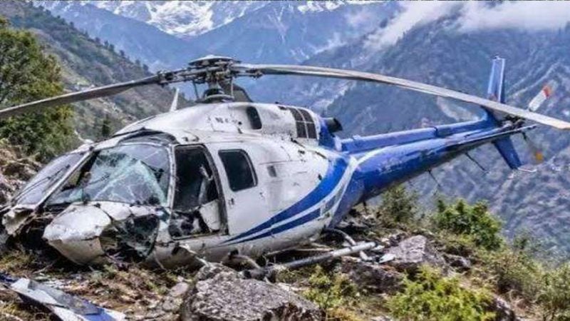 Hacıları taşıyan helikopter düştü: 6 ölü
