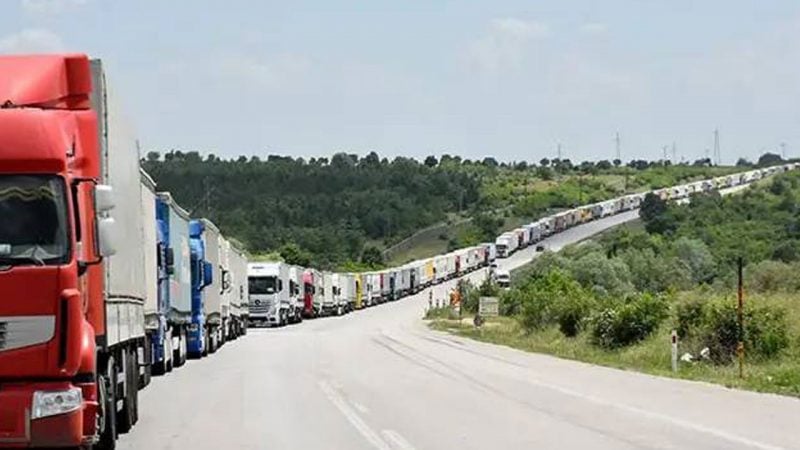 Hamzabeyli Sınır Kapısı'nda 30 kilometrelik TIR kuyruğu oluştu! Sürücüler isyan etti